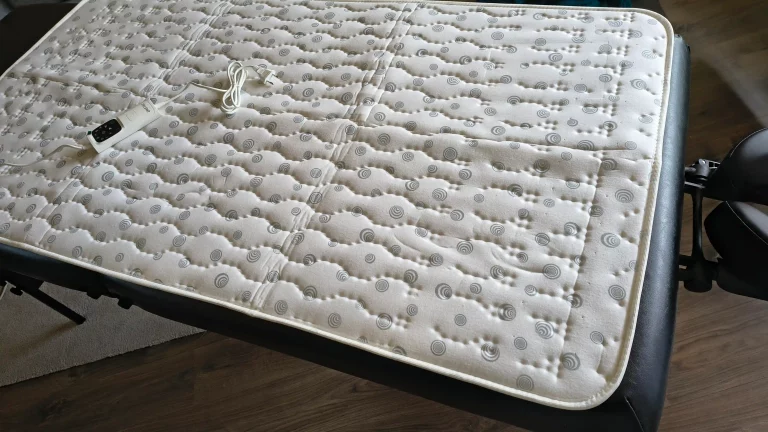 Die stillen Begleiter meiner Arbeit – die Arbeitsmittel und Ausstattung meiner mobilen Massagen Die stillen Begleiter meiner Arbeit – die Arbeitsmittel und Ausstattung meiner mobilen Massagen